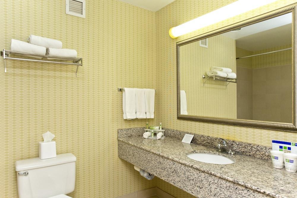 Holiday Inn Express Stephens City By Ihg Exterior photo