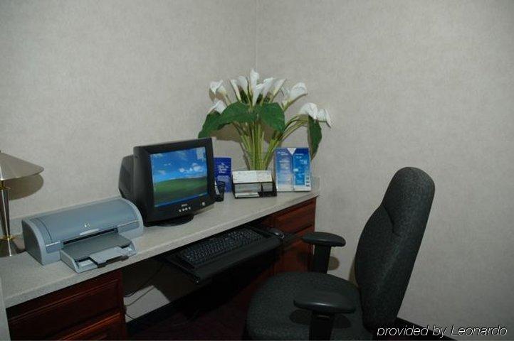 Holiday Inn Express Stephens City By Ihg Facilities photo
