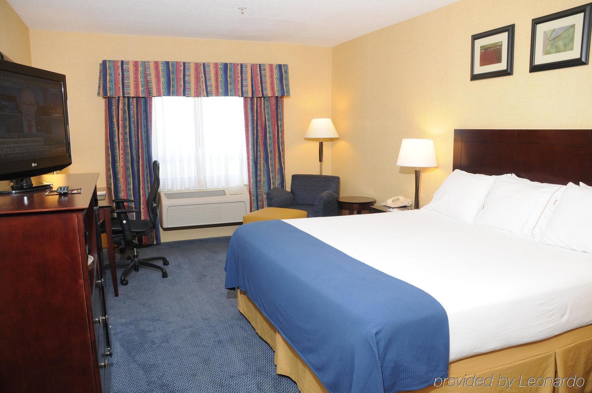 Holiday Inn Express Stephens City By Ihg Room photo