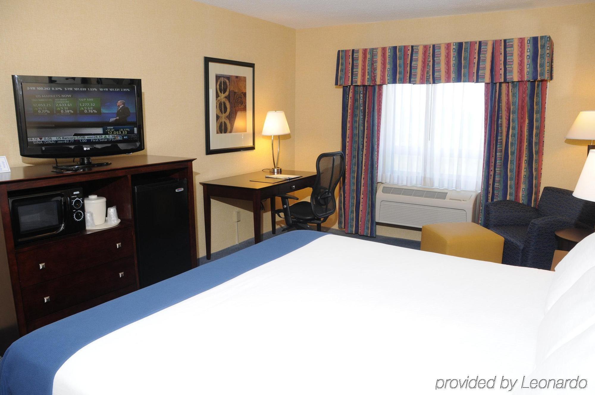 Holiday Inn Express Stephens City By Ihg Room photo